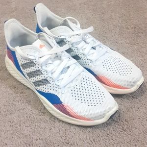 Adidas 3OUNCE running sneaker